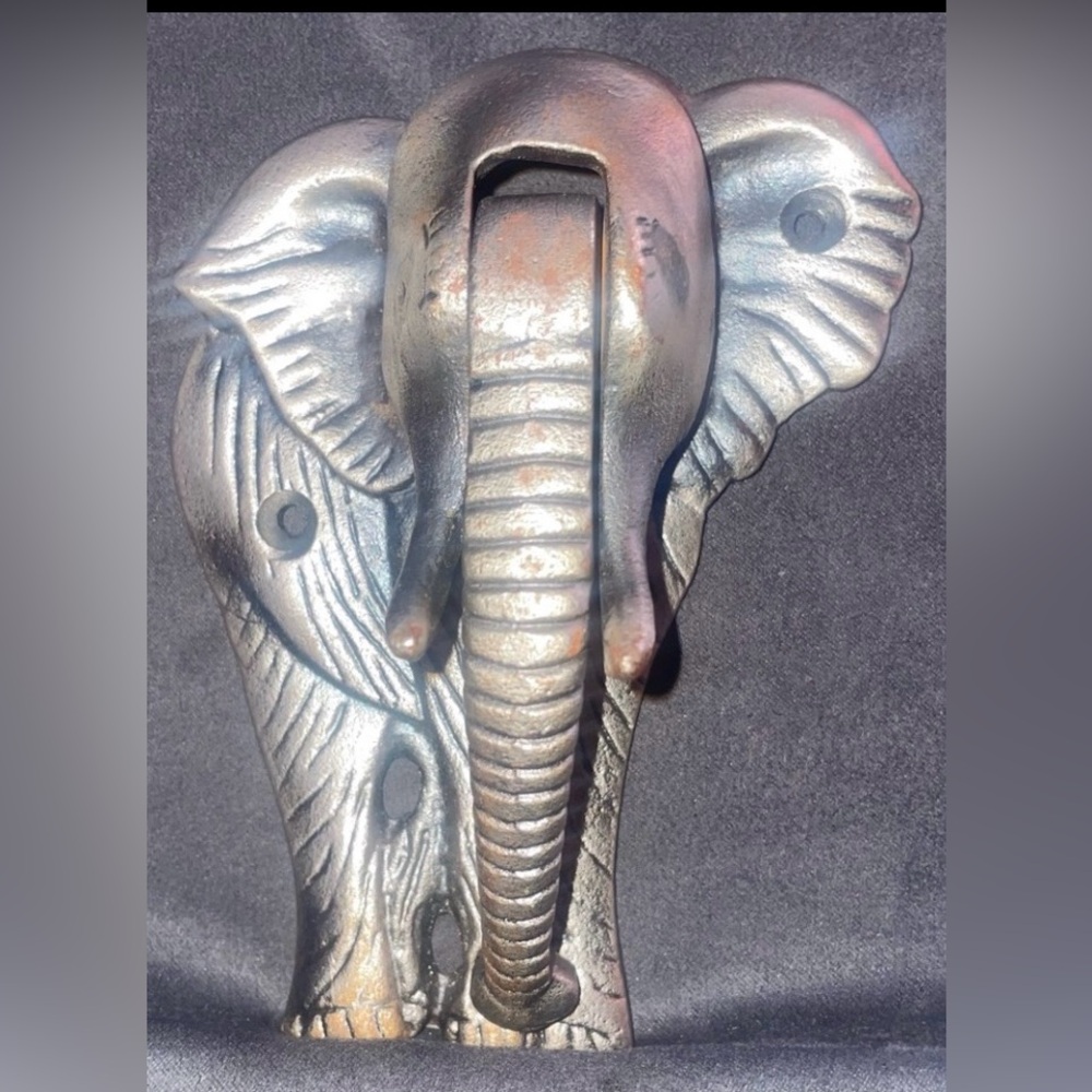 Cast iron silver elephant door knocker